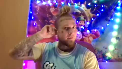 smoke online show from December 12, 5:52 am