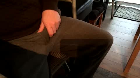 Snapshot of smokefest187 chatting on December 28, 8:58 pm Peter Johnson online show from December 28, 8:58 pm