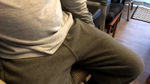 Snapshot of smokefest187 chatting on December 13, 8:26 pm Peter Johnson online show from December 13, 8:26 pm