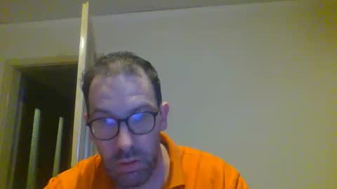 Snapshot of smokered100s chatting on September 19, 8:41 pm luca online show from September 19, 8:41 pm