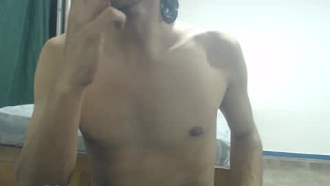 snackontime19 online show from November 28, 4:15 am