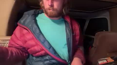 snowtrooper888 online show from November 12, 1:33 am