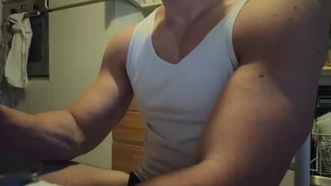Snapshot of so_thick chatting on October 1, 4:11 pm luca -   online show from October 1, 4:11 pm
