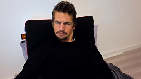 solero93 online show from February 21, 6:26 pm