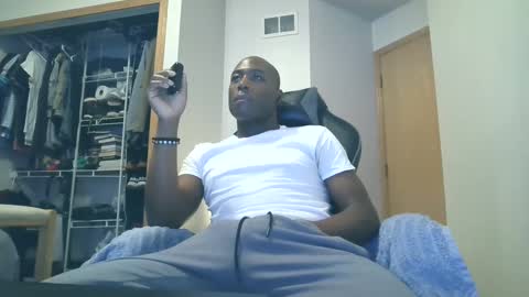 solidsnake992 online show from December 11, 12:16 pm