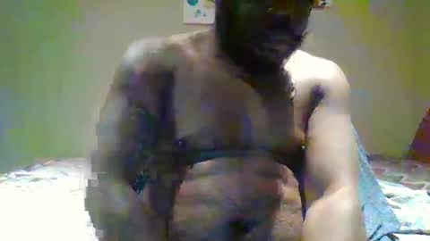 Snapshot of source1012 chatting on January 6, 5:49 pm source1012 online show from January 6, 5:49 pm