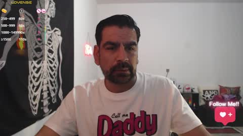 El Carlitos online show from April 3, 4:42 am