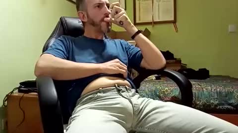 Manu  online show from December 1, 9:51 pm