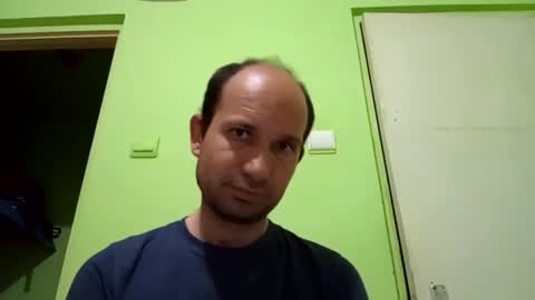 Snaiky online show from April 15, 9:15 pm