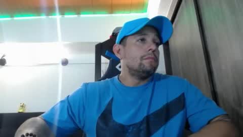     online show from April 23, 5:45 am