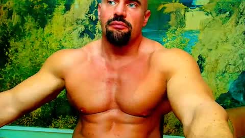 Snapshot of spartacusdom chatting on February 7, 7:40 am spartacusdom online show from February 7, 7:40 am