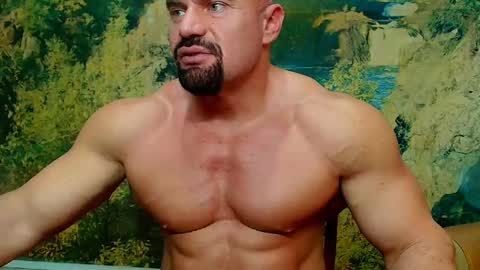 Snapshot of spartacusdom chatting on December 19, 8:45 am spartacusdom online show from December 19, 8:45 am