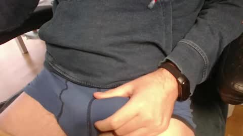 specific94 online show from December 7, 12:35 pm