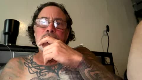 specter1972 online show from November 18, 12:58 am