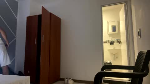 spideychill online show from December 5, 10:01 am