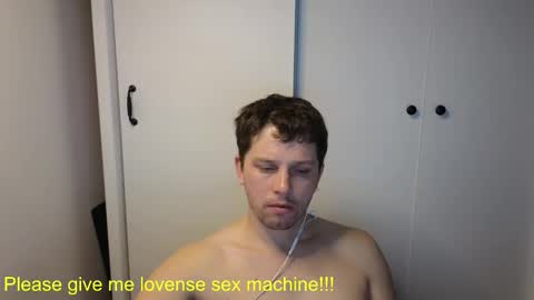 st1vemaster01 online show from March 16, 3:38 pm