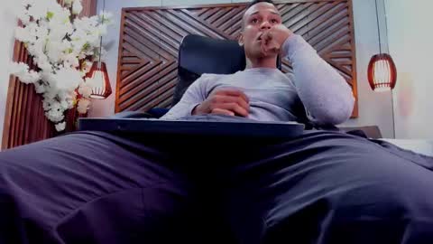    online show from February 4, 11:00 pm