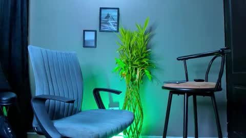 Steve  online show from November 10, 12:21 pm