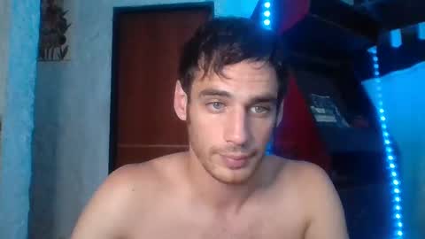 Snapshot of stevenson988 chatting on February 24, 4:49 am stevenson988 online show from February 24, 4:49 am