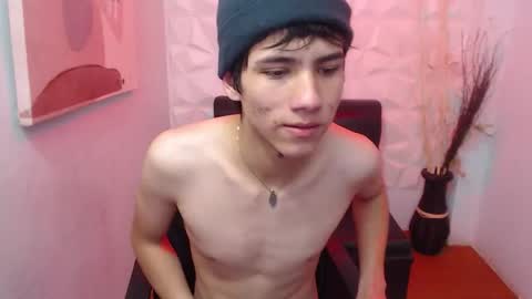 Stich online show from February 25, 1:34 pm