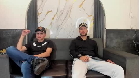 friends online show from March 21, 8:41 am