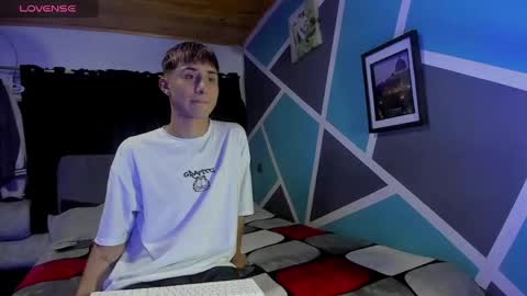 Stiven  online show from February 20, 3:47 am