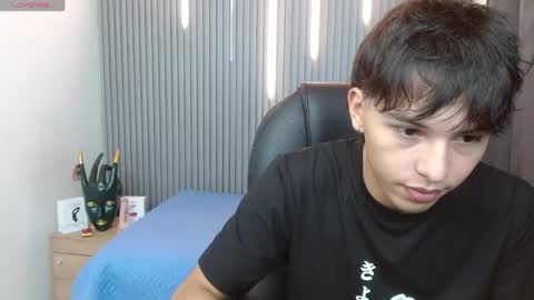 Stiwen online show from April 18, 3:13 pm