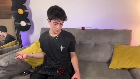 Stolas online show from February 22, 1:29 am