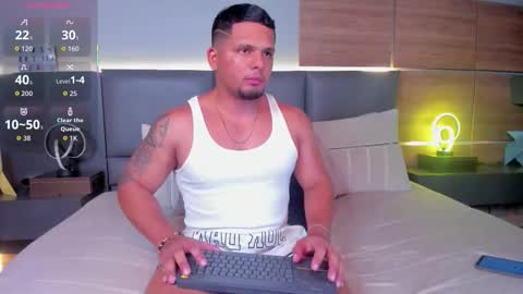 Snapshot of stone_lee_ chatting on September 27, 6:00 am Stone Lee online show from September 27, 6:00 am