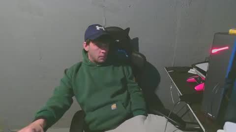 stonedpanda77 online show from January 25, 5:40 am