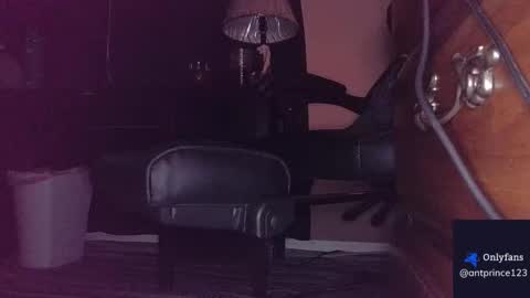 Snapshot of stoner394 chatting on September 29, 2:46 pm stoner394 online show from September 29, 2:46 pm