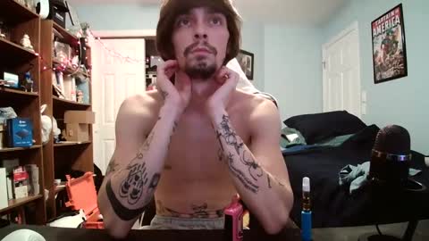 Snapshot of str8whiteboy21 chatting on December 18, 1:59 am str8whiteboy21 online show from December 18, 1:59 am
