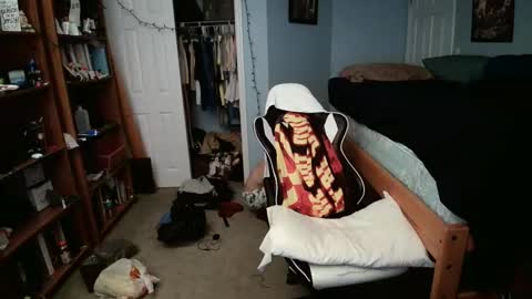 Snapshot of str8whiteboy21 chatting on February 4, 5:53 am str8whiteboy21 online show from February 4, 5:53 am