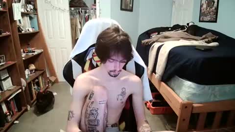 Snapshot of str8whiteboy21 chatting on March 12, 5:07 pm str8whiteboy21 online show from March 12, 5:07 pm