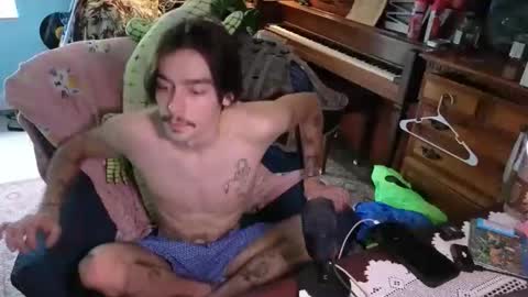 Snapshot of str8whiteboy21 chatting on October 4, 4:45 pm str8whiteboy21 online show from October 4, 4:45 pm