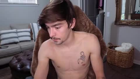 Snapshot of str8whiteboy21 chatting on September 27, 1:09 pm str8whiteboy21 online show from September 27, 1:09 pm