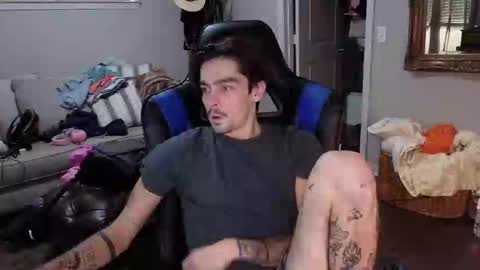 Snapshot of str8whiteboy21 chatting on September 9, 8:08 pm str8whiteboy21 online show from September 9, 8:08 pm