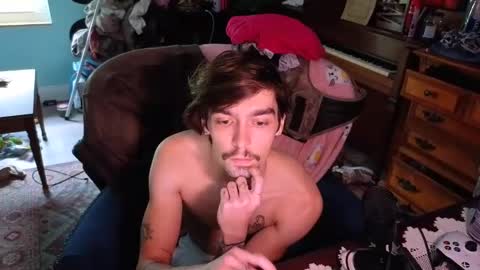 Snapshot of str8whiteboy21 chatting on October 10, 4:56 pm str8whiteboy21 online show from October 10, 4:56 pm