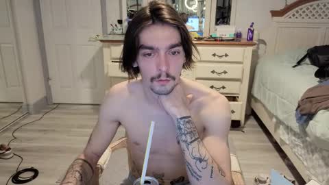 str8whiteboy21 online show from February 15, 7:22 pm