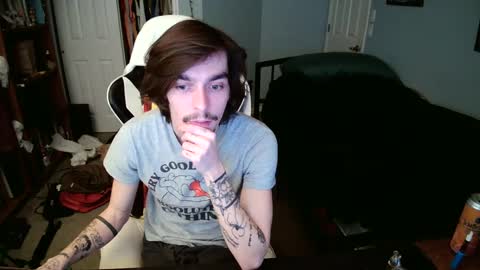 Snapshot of str8whiteboy21 chatting on December 25, 8:51 am str8whiteboy21 online show from December 25, 8:51 am