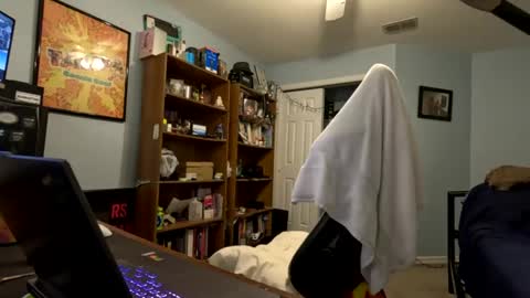 Snapshot of str8whiteboy21 chatting on December 5, 11:51 pm str8whiteboy21 online show from December 5, 11:51 pm