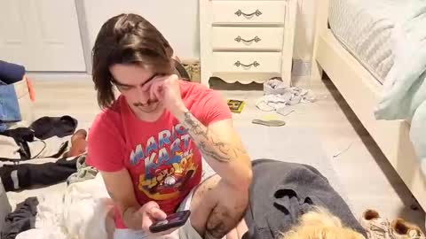 str8whiteboy21 online show from November 1, 8:35 pm