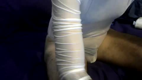 straightboytoy713851 online show from October 26, 10:39 am