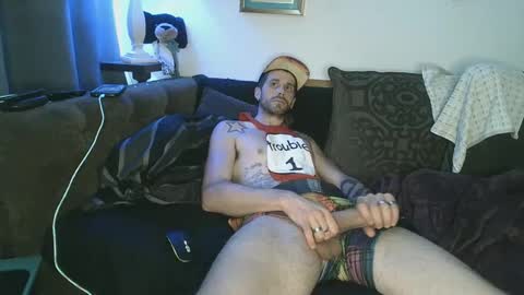 Snapshot of straitpipermann22 chatting on September 25, 7:02 pm straitpipermann22 online show from September 25, 7:02 pm