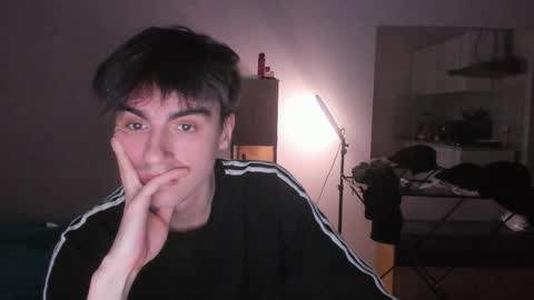 Ray online show from April 10, 2:40 am