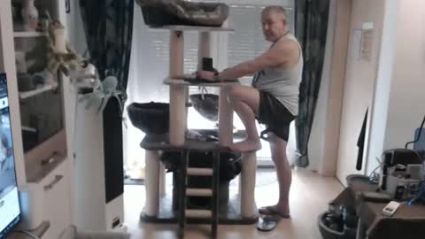 Stranger online show from September 13, 10:49 am