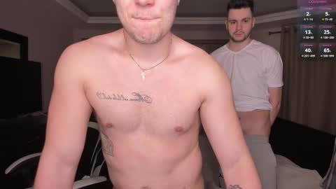 Snapshot of stranggee chatting on March 7, 5:17 pm Artem online show from March 7, 5:17 pm