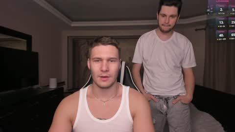 Snapshot of stranggee chatting on December 18, 7:30 pm Artem online show from December 18, 7:30 pm