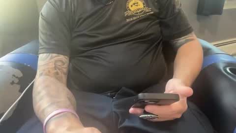 stroking33again online show from October 3, 3:28 pm