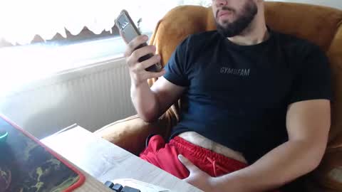 Snapshot of strongcoffee10 chatting on September 23, 7:29 am StrongCoffee online show from September 23, 7:29 am